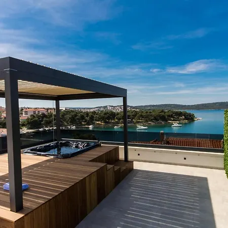דירה Luxury Royal M With Pool Vi *
