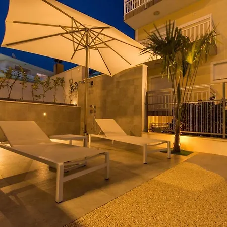 Luxury Royal M With Pool Vi