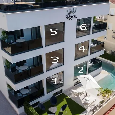 Luxury Royal M With Pool Vi טרוגיר