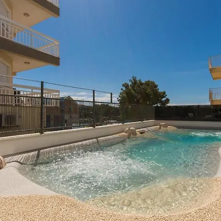 Luxury Royal M With Pool Vi דירה טרוגיר